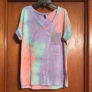 Tie-Dye Short Sleeve V-Neck Tee